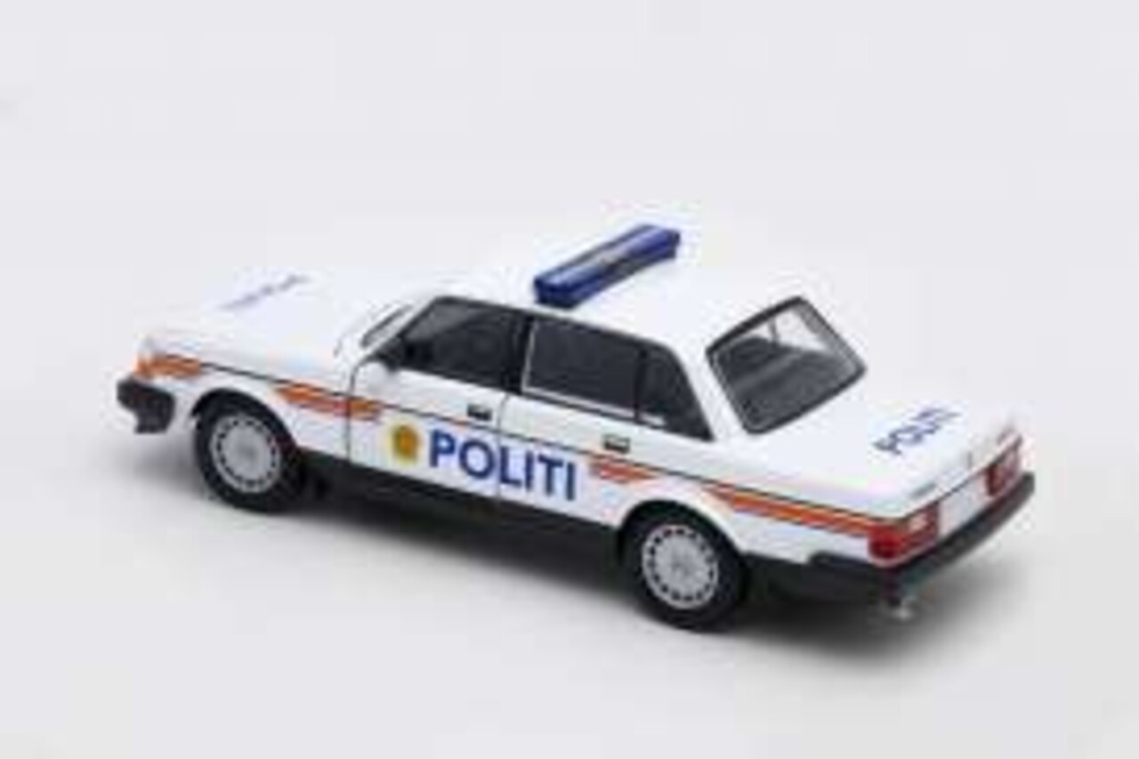 Volvo Volvo 240 GL 1986 'Norwegian Police' - 1:24 - Welly Volvo Volvo 240 GL 1986 'Norwegian Police' - 1:24 - Welly