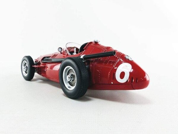 Formule 1 Maserati 250F #6 GP Argentina 1957 - 1:18 - CMR Classic Model Replicars Formule 1 Maserati 250F #6 GP Argentina 1957 - 1:18 - CMR Classic Model Replicars