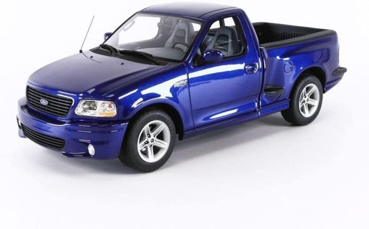 Ford Ford F-150 SVT Lightning - 1:18 - DNA Collectibles Ford Ford F-150 SVT Lightning - 1:18 - DNA Collectibles