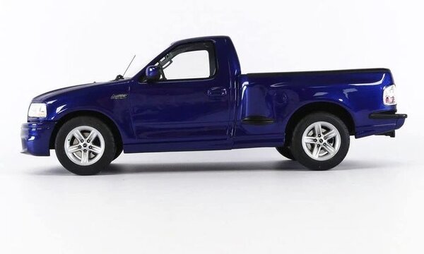 Ford Ford F-150 SVT Lightning - 1:18 - DNA Collectibles Ford Ford F-150 SVT Lightning - 1:18 - DNA Collectibles