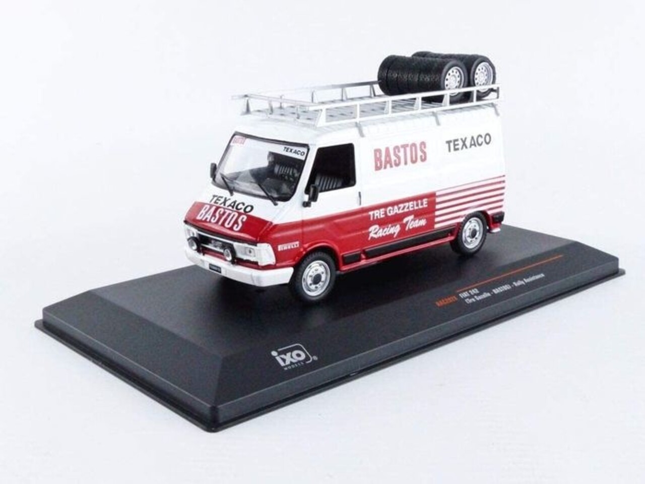 Fiat Fiat 242 (TRE Gazzelle / Bastos) Rally Assistance - 1:43 - IXO Models Fiat Fiat 242 (TRE Gazzelle / Bastos) Rally Assistance - 1:43 - IXO Models