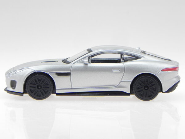 Jaguar Jaguar F-Type 2015 - 1:43 - Bburago