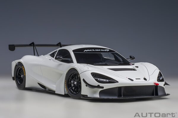 McLaren McLaren 720S GT3 - 1:18 - AUTOart