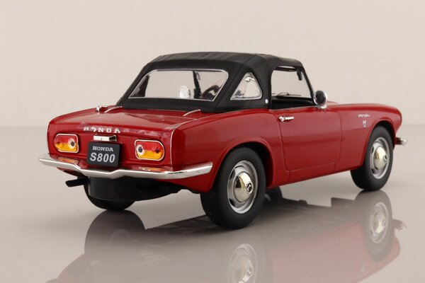 Honda Honda S800 - 1:18 - Triple 9 Collection