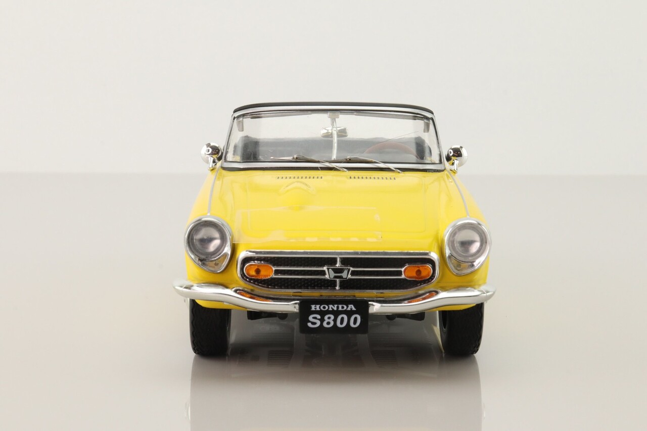 Honda Honda S800 - 1:18 - Triple 9 Collection Honda Honda S800 - 1:18 - Triple 9 Collection