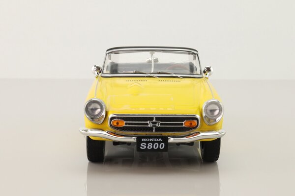 Honda Honda S800 - 1:18 - Triple 9 Collection Honda Honda S800 - 1:18 - Triple 9 Collection