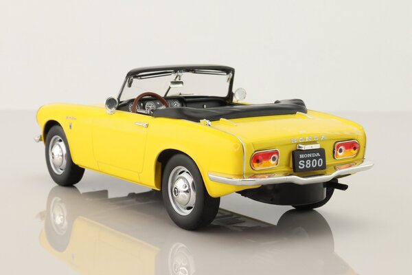 Honda Honda S800 - 1:18 - Triple 9 Collection Honda Honda S800 - 1:18 - Triple 9 Collection