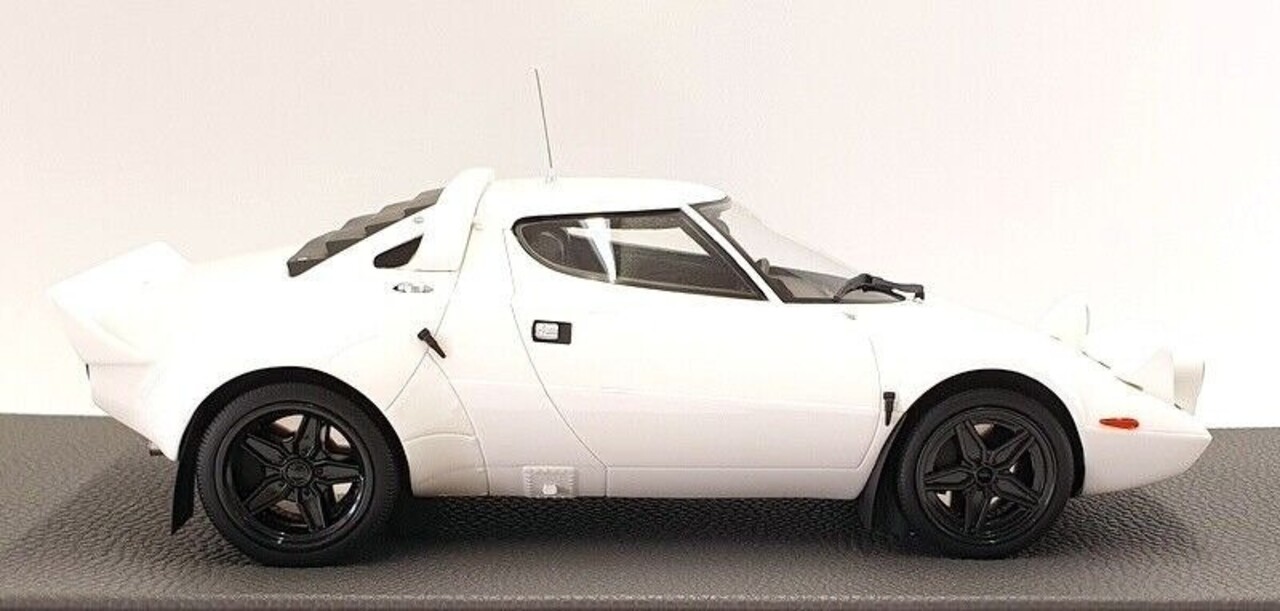 Lancia Lancia Stratos HF 1975 - 1:18 - Top Marques Collectibles Lancia Lancia Stratos HF 1975 - 1:18 - Top Marques Collectibles