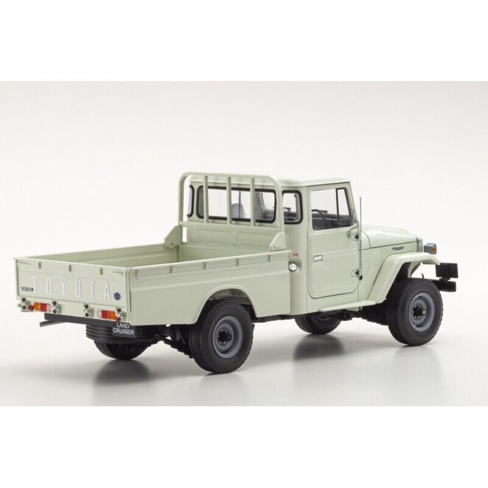 Toyota Toyota Land Cruiser 40 Pick-Up - 1:18 - Kyosho Toyota Toyota Land Cruiser 40 Pick-Up - 1:18 - Kyosho