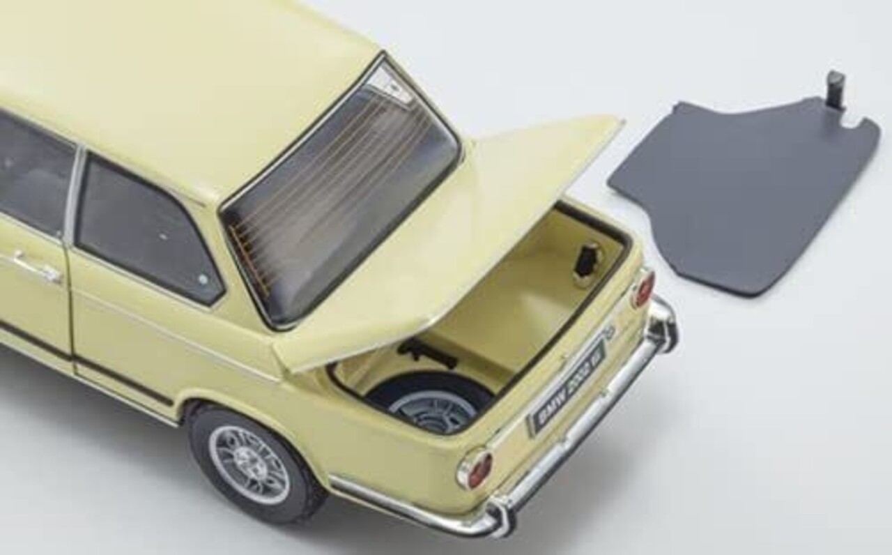 BMW BMW 2002Tii 1972 - 1:18 - Kyosho BMW BMW 2002Tii 1972 - 1:18 - Kyosho