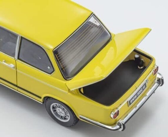 BMW BMW 2002Tii 1972 - 1:18 - Kyosho BMW BMW 2002Tii 1972 - 1:18 - Kyosho