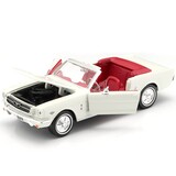 Ford Ford Mustang 1964 1/2 'Goldfinger' - 1:24 - Motor Max Ford Ford Mustang 1964 1/2 'Goldfinger' - 1:24 - Motor Max