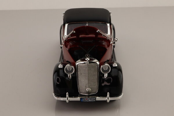 Mercedes-Benz Mercedes-Benz 170S Cabriolet 1950 - 1:18 - Signature Models