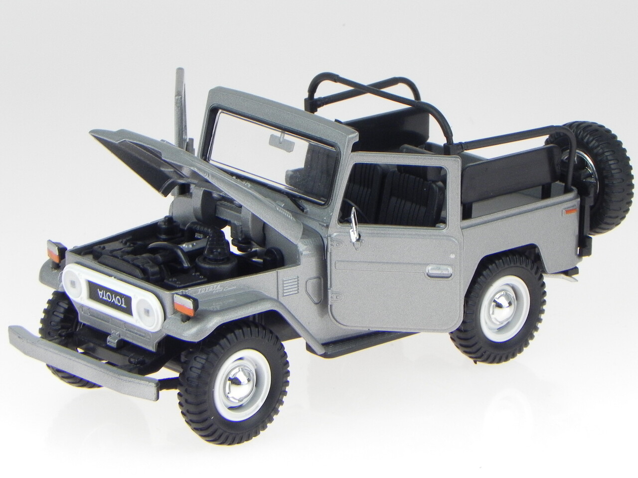 Toyota Toyota FJ40 Land Cruiser 1970 - 1:24 - Motor Max
