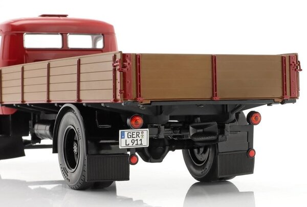 Mercedes-Benz Mercedes-Benz L911 - 1:18 - Schuco Mercedes-Benz Mercedes-Benz L911 - 1:18 - Schuco