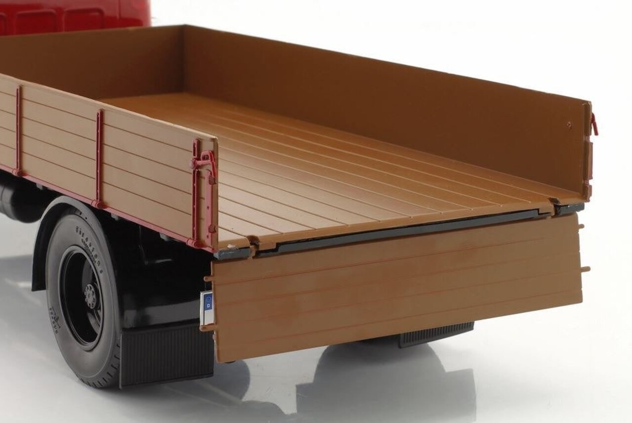 Mercedes-Benz Mercedes-Benz L911 - 1:18 - Schuco Mercedes-Benz Mercedes-Benz L911 - 1:18 - Schuco