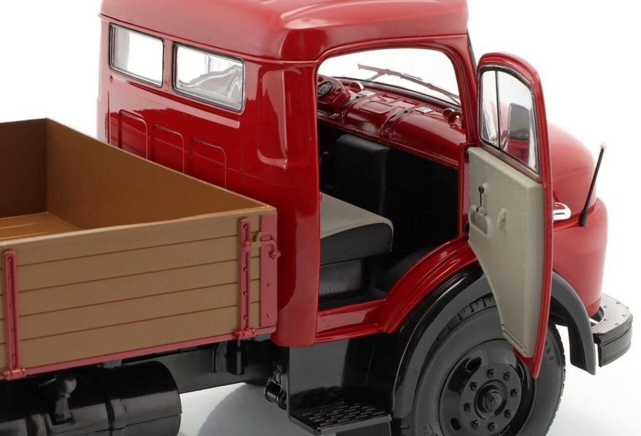 Mercedes-Benz Mercedes-Benz L911 - 1:18 - Schuco Mercedes-Benz Mercedes-Benz L911 - 1:18 - Schuco