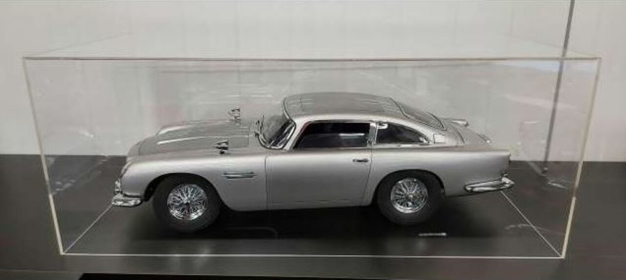 Eaglemoss Collections Show Case (Without Base Plate) - 1:8 - Eaglemoss Eaglemoss Collections Show Case (Without Base Plate) - 1:8 - Eaglemoss