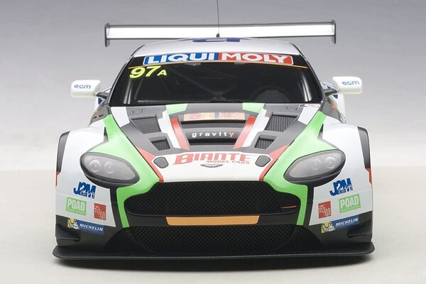 Aston Martin Aston Martin V12 Vantage #97A Bathurst 12 Hours Endurance Race 2015 - 1:18 - AUTOart Aston Martin Aston Martin V12 Vantage #97A Bathurst 12 Hours Endurance Race 2015 - 1:18 - AUTOart