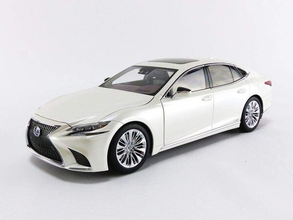 Lexus Lexus LS500h - 1:18 - AUTOart