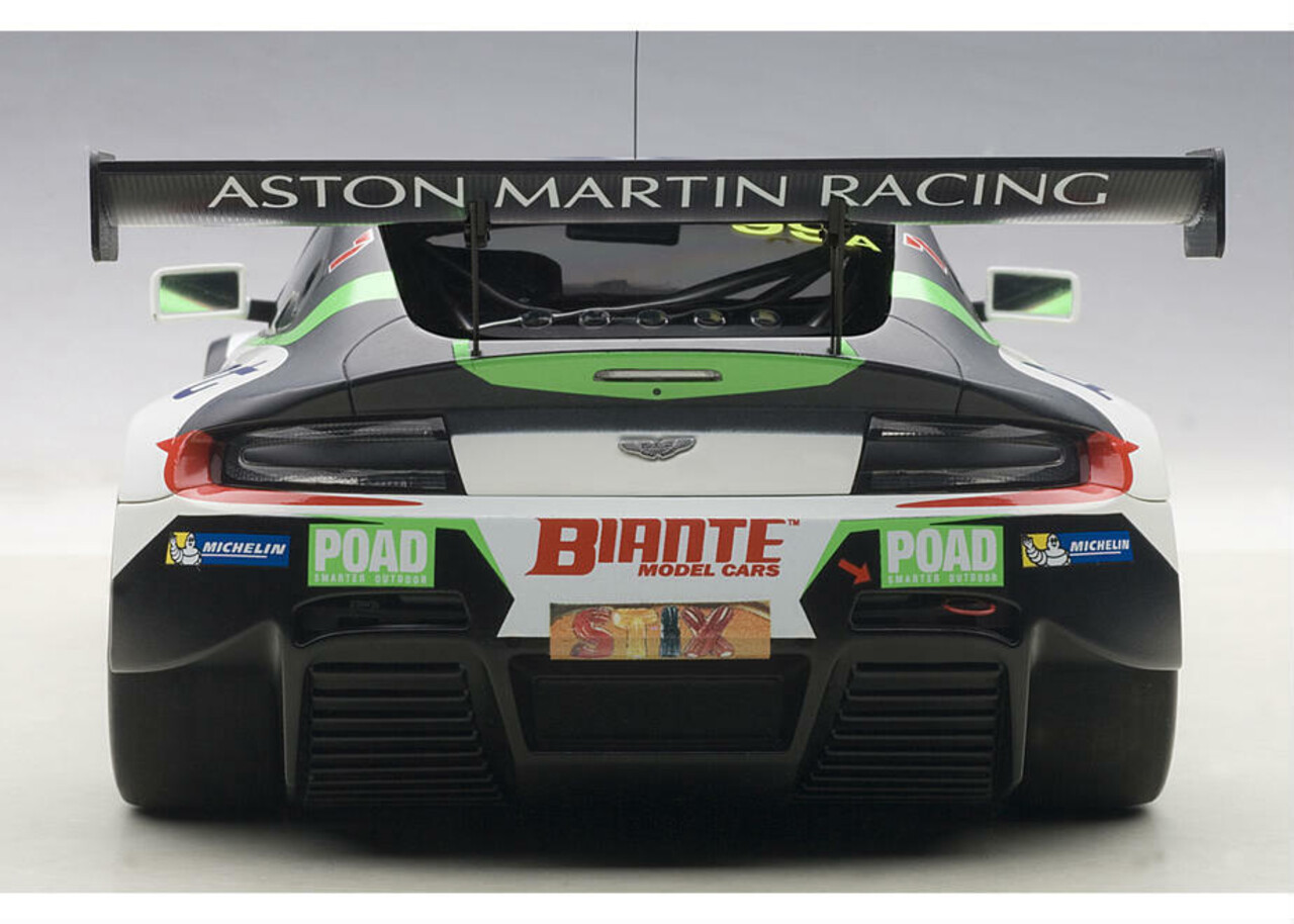 Aston Martin Aston Martin V12 Vantage #99A Bathurst 12 Hours Endurance Race 2015 - 1:18 - AUTOart