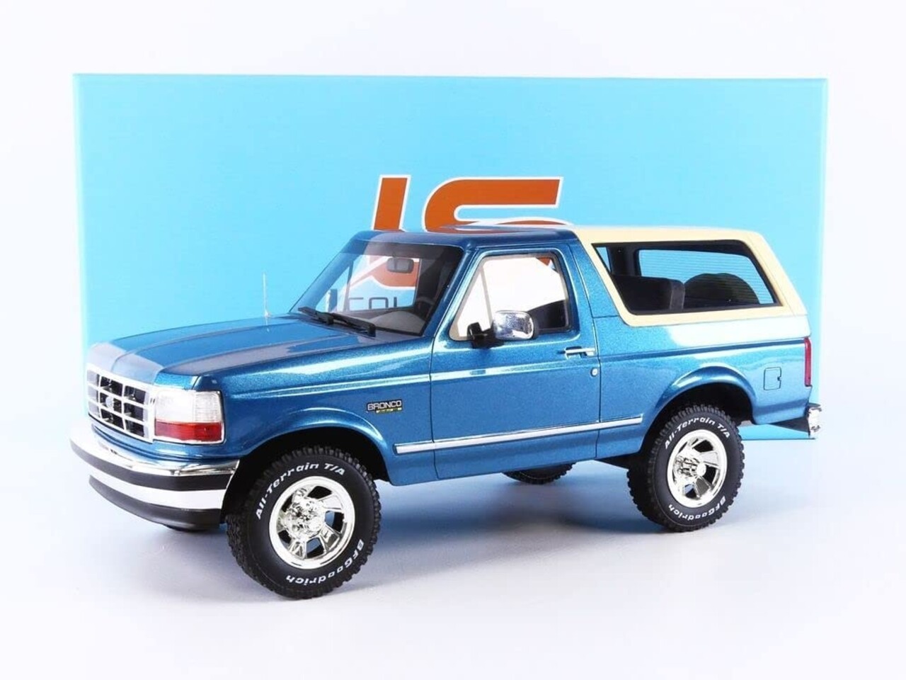 Ford Ford Bronco 1992 - 1:18 - LS Collectibles Ford Ford Bronco 1992 - 1:18 - LS Collectibles