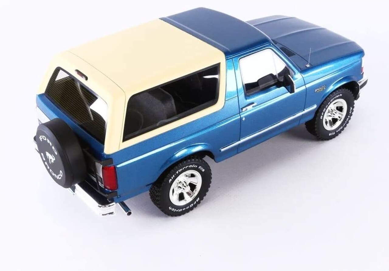 Ford Ford Bronco 1992 - 1:18 - LS Collectibles Ford Ford Bronco 1992 - 1:18 - LS Collectibles
