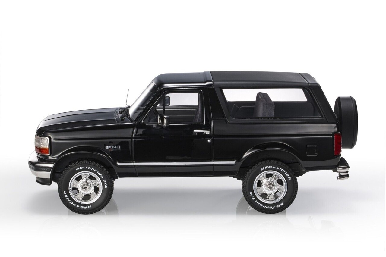 Ford Ford Bronco 1992 - 1:18 - LS Collectibles Ford Ford Bronco 1992 - 1:18 - LS Collectibles