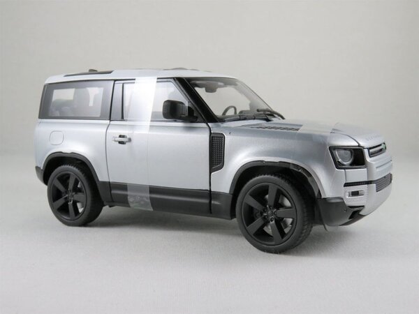 Land Rover Land Rover Defender 2020 -1:24 - Welly