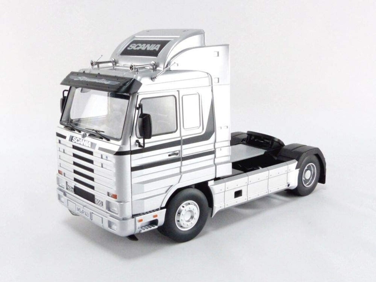 Scania Scania 143M 500 - 1:18 - Road Kings