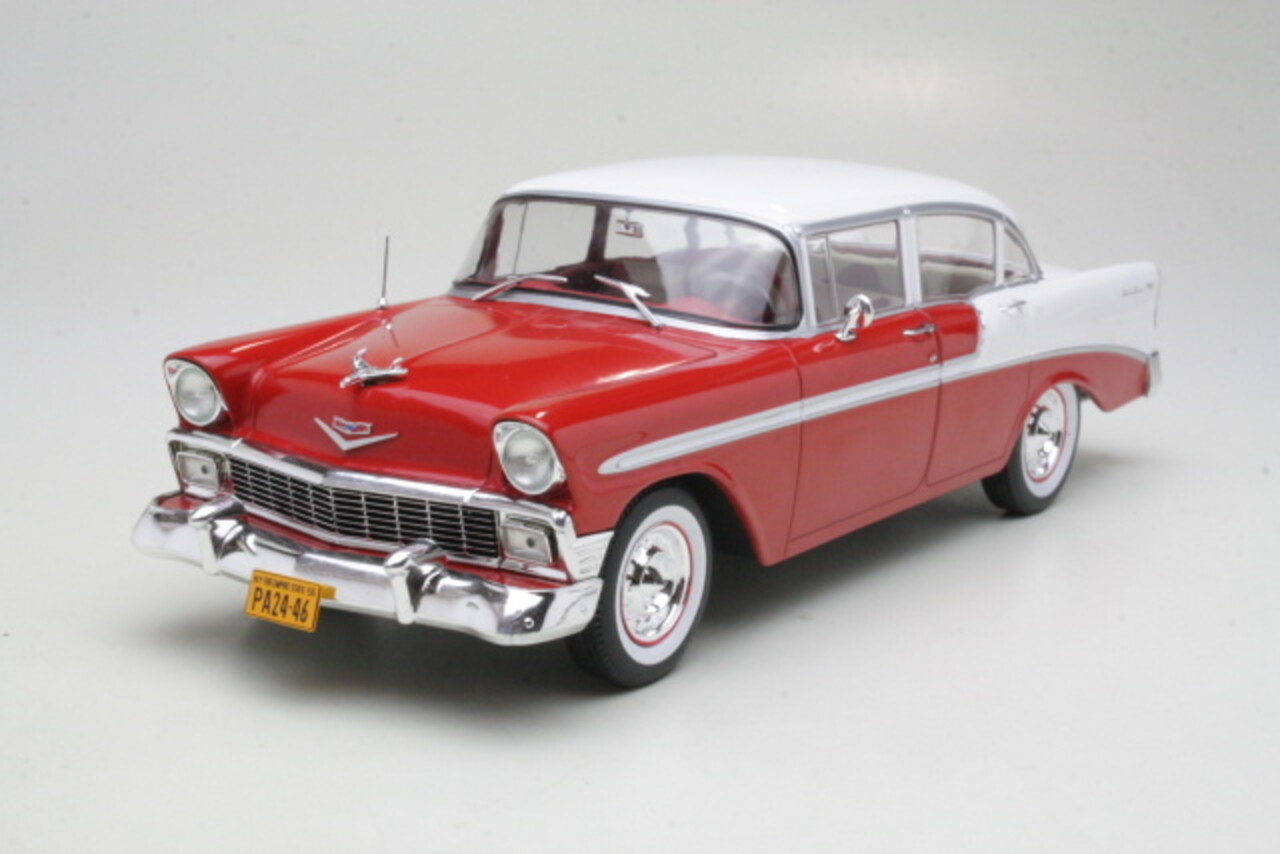 Chevrolet Chevrolet Bell Air 4-Door Sedan 1956 - 1:24 - Whitebox Chevrolet Chevrolet Bell Air 4-Door Sedan 1956 - 1:24 - Whitebox