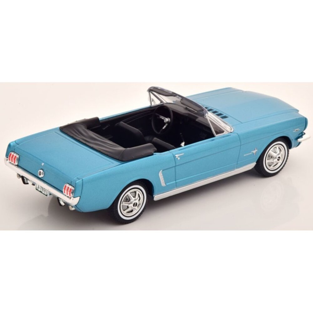 Ford Ford Mustang Convertible 1965 - 1:24 - Whitebox Ford Ford Mustang Convertible 1965 - 1:24 - Whitebox