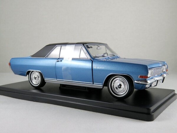 Opel Opel Diplomat A V8 Coupé 1965 - 1:24 - Whitebox