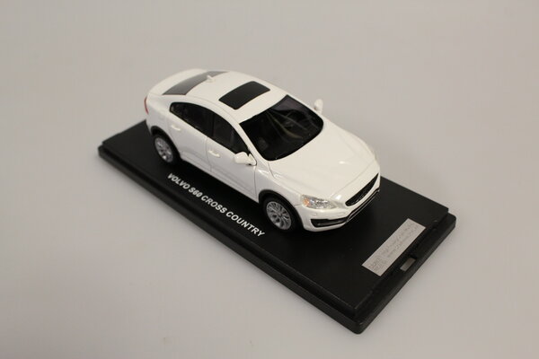 Volvo Volvo S60 Cross Country - 1:43 - Scale Masters