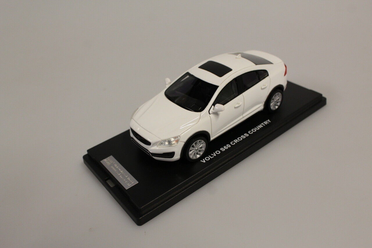 Volvo Volvo S60 Cross Country - 1:43 - Scale Masters