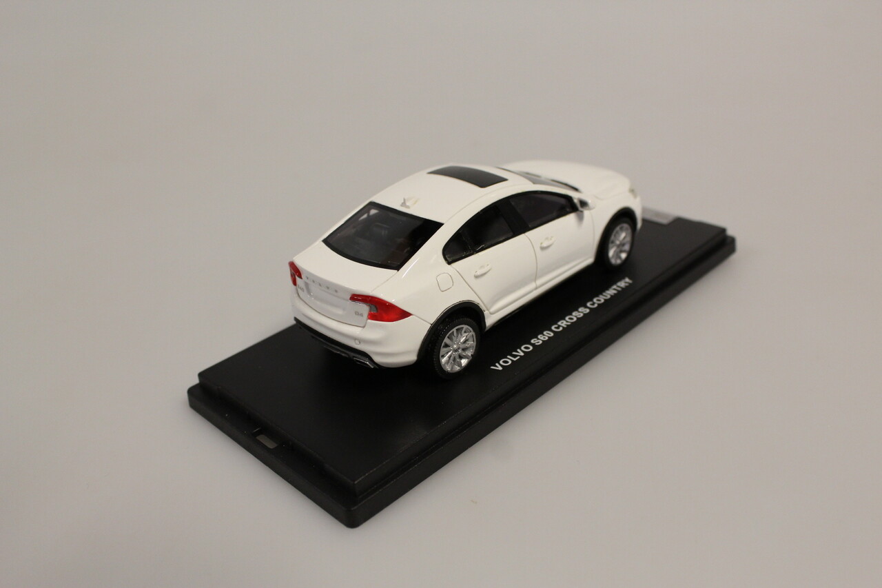 Volvo Volvo S60 Cross Country - 1:43 - Scale Masters