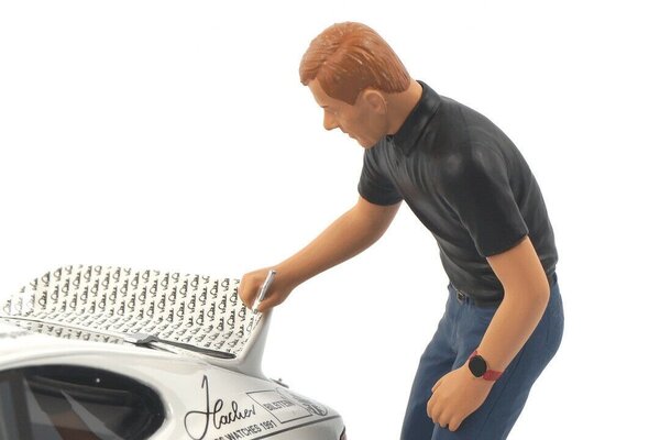 Porsche Porsche 911 'Röhrl x 911' + Figur - 1:18 - Schuco Porsche Porsche 911 'Röhrl x 911' + Figur - 1:18 - Schuco