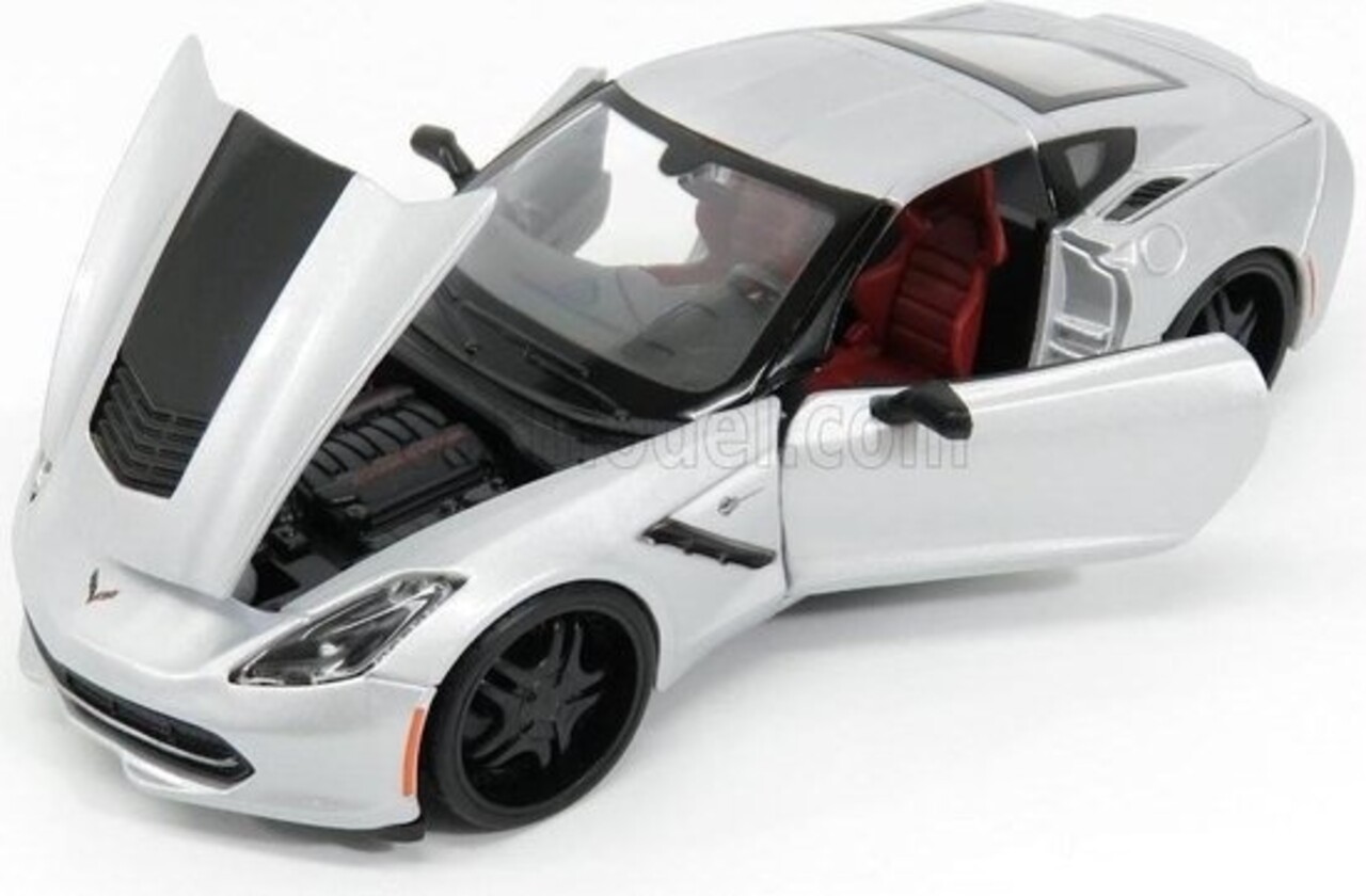 Chevrolet Chevrolet Corvette Stingray Z51 2014 - 1:18 - Maisto Chevrolet Chevrolet Corvette Stingray Z51 2014 - 1:18 - Maisto
