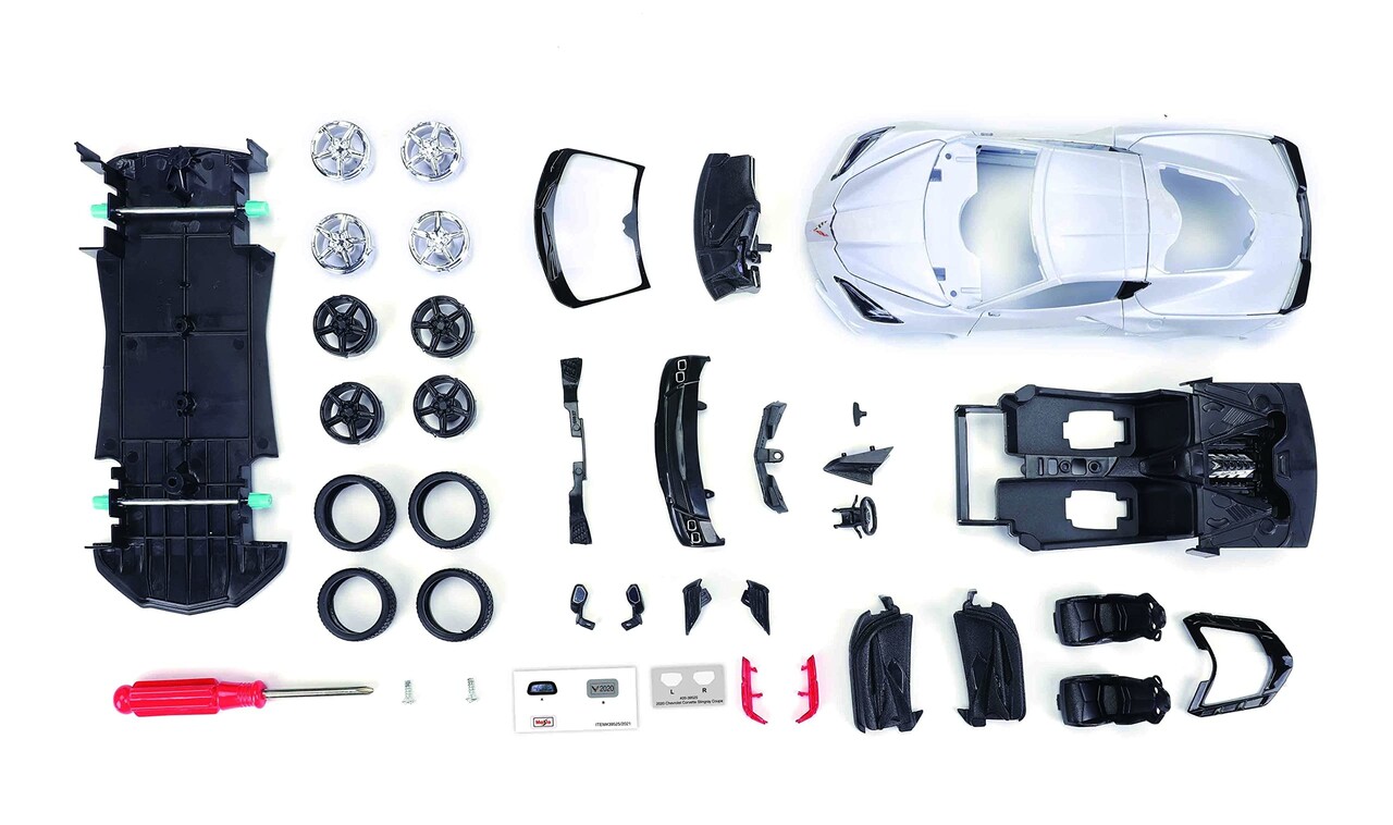 Chevrolet Chevrolet Corvette Stingray Z51 2020 'Metal Modelkit' - 1:24 - Maisto