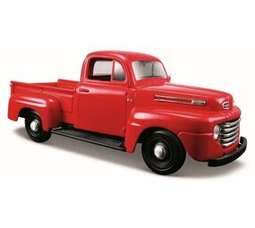 Ford Ford F-1 Pick Up 1948 'Metal Modelkit' - 1:25 - Maisto