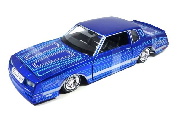 Chevrolet Chevrolet Monte Carlo Custom 1986 - 1:24 - Maisto