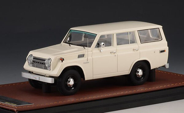 Toyota Toyota Land Cruiser FJ55 1979 - 1:43 - GLM (Great Lighting Models) Toyota Toyota Land Cruiser FJ55 1979 - 1:43 - GLM (Great Lighting Models)