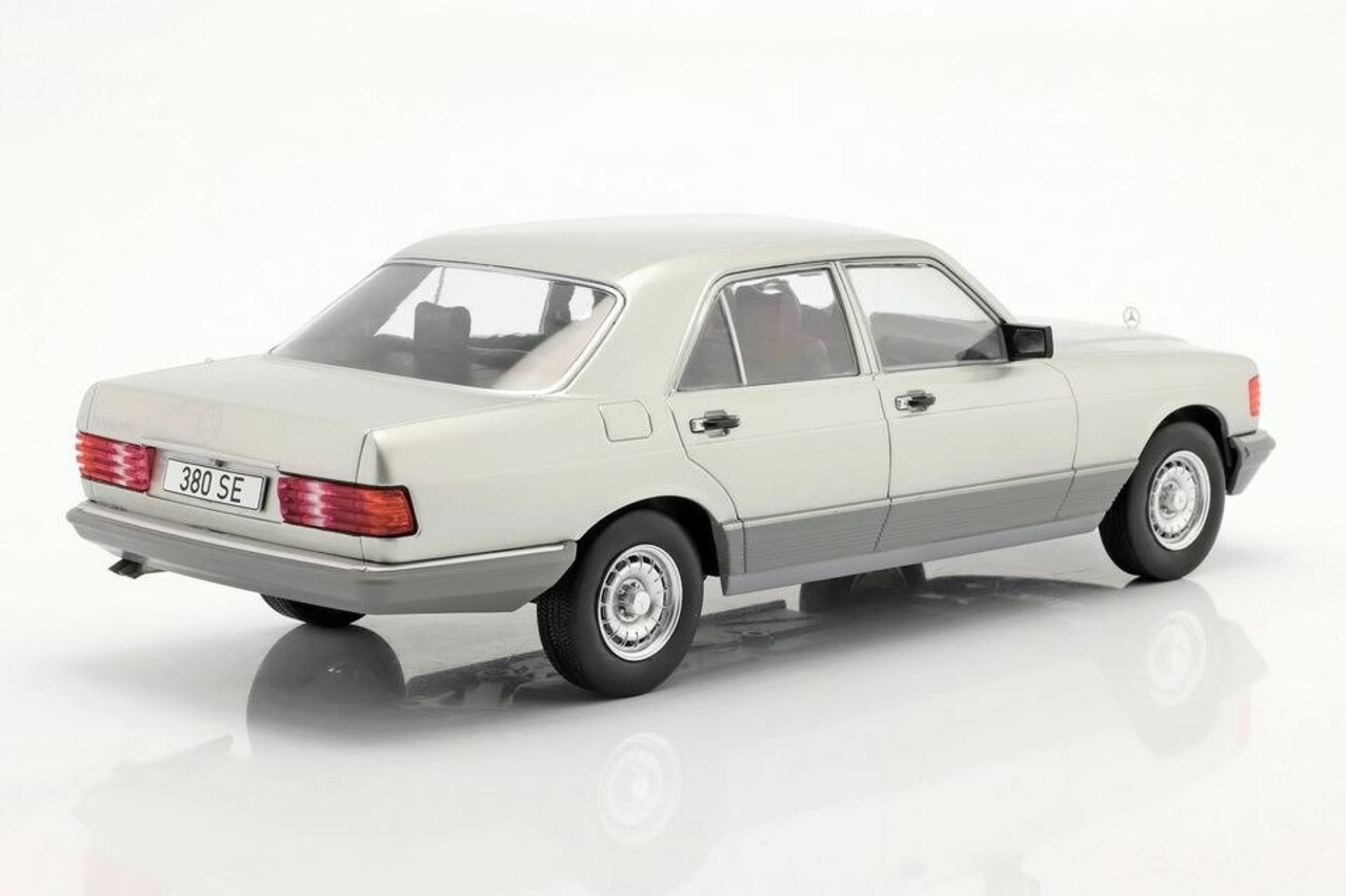 Mercedes-Benz Mercedes-Benz S-Class 380 SE (W126) - 1:18 - Modelcar Group Mercedes-Benz Mercedes-Benz S-Class 380 SE (W126) - 1:18 - Modelcar Group