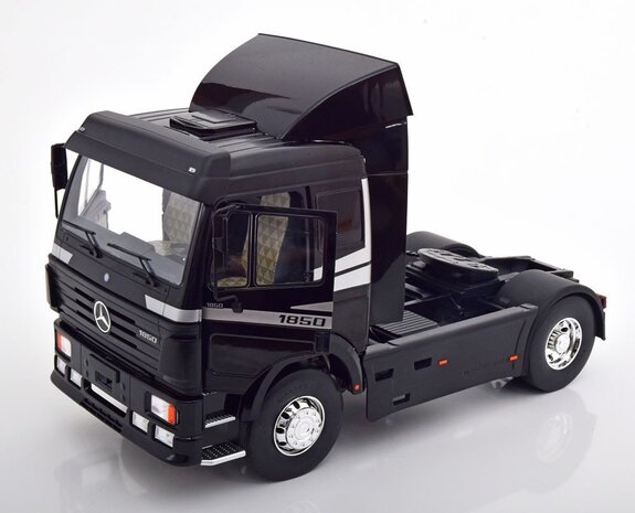 Mercedes-Benz Mercedes-Benz 1850 SK II - 1:18 - Modelcar Group