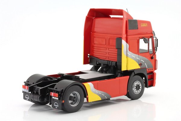 MAN MAN F2000 - 1:18 - Modelcar Group MAN MAN F2000 - 1:18 - Modelcar Group