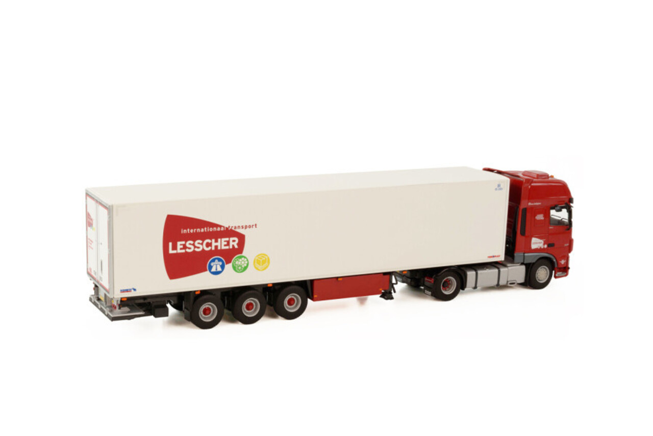 Daf DAF XF Super Space Cab (MY2017)  4x2 + Reefer Semitrailer 3 Axle 'Lesscher Transport' -1:50 - WSI Models Daf DAF XF Super Space Cab (MY2017)  4x2 + Reefer Semitrailer 3 Axle 'Lesscher Transport' -1:50 - WSI Models