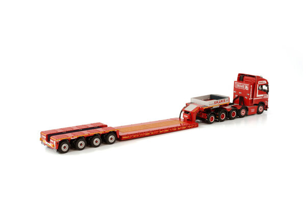 Volvo Volvo FH5 Globetrotter 8x4 + Add On Axle + Low Loader 4 Axle 'Skaks Speciaaltransport' - 1:50 - WSI Models Volvo Volvo FH5 Globetrotter 8x4 + Add On Axle + Low Loader 4 Axle 'Skaks Speciaaltransport' - 1:50 - WSI Models