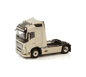 Volvo Volvo FH5 Globetrotter 4x2 - 1:50 - WSI Models Volvo Volvo FH5 Globetrotter 4x2 - 1:50 - WSI Models