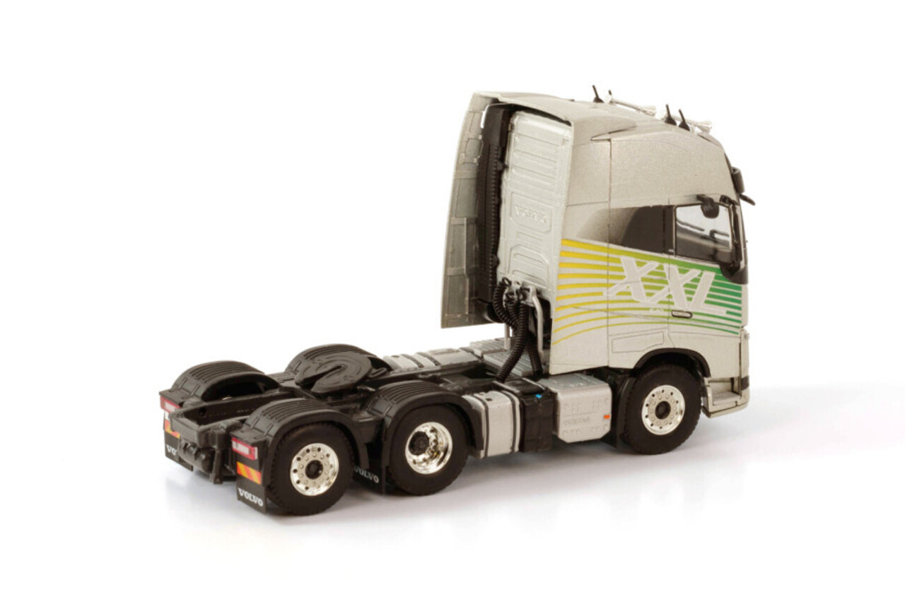 Volvo Volvo FH4 Globetrotter XXL 6x2 Tag Axle - 1:50 - WSI Models