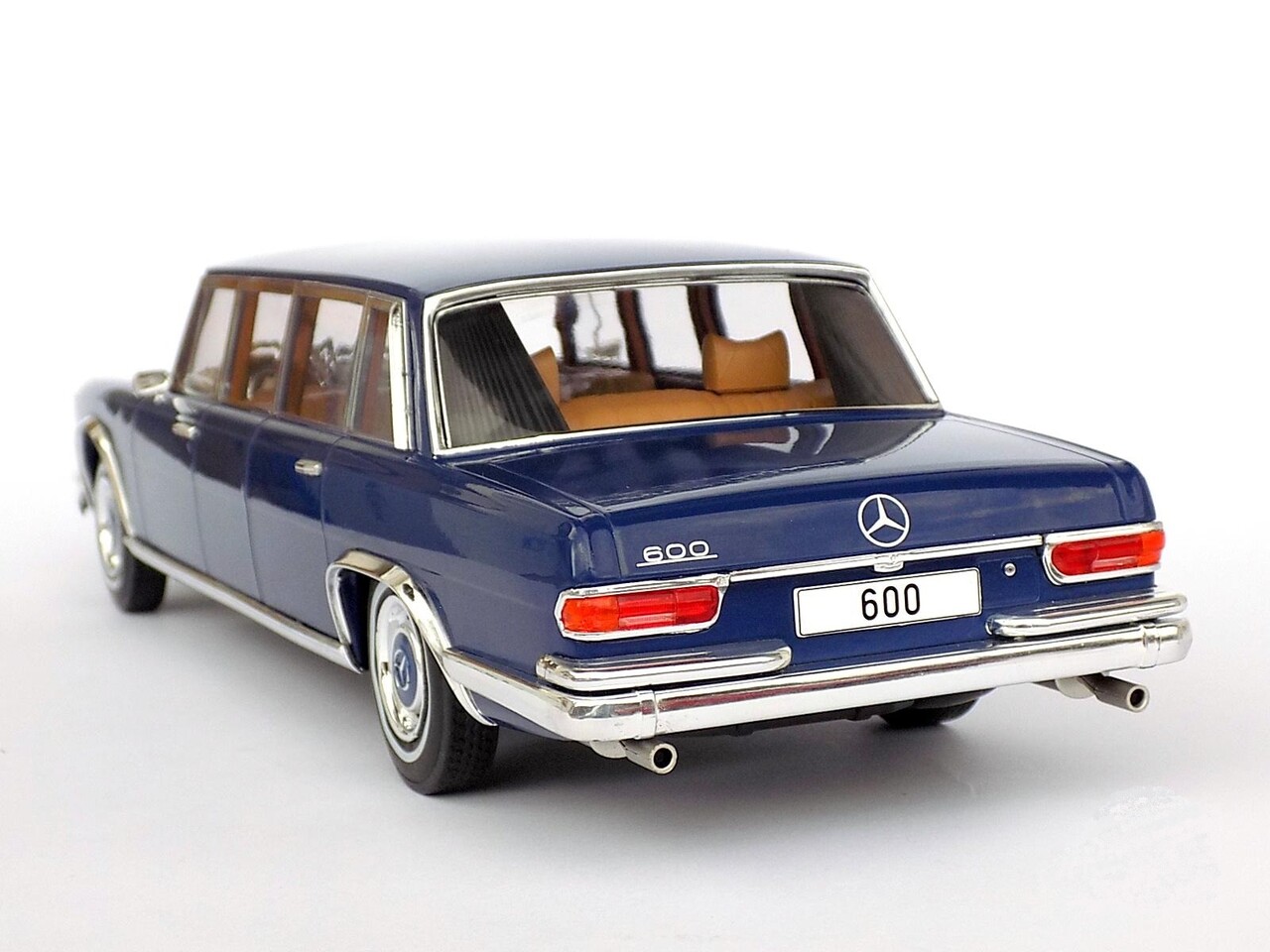 Mercedes-Benz Mercedes-Benz 600 - 1:18 - Modelcar Group Mercedes-Benz Mercedes-Benz 600 - 1:18 - Modelcar Group